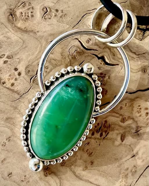 Chrysoprase pendant